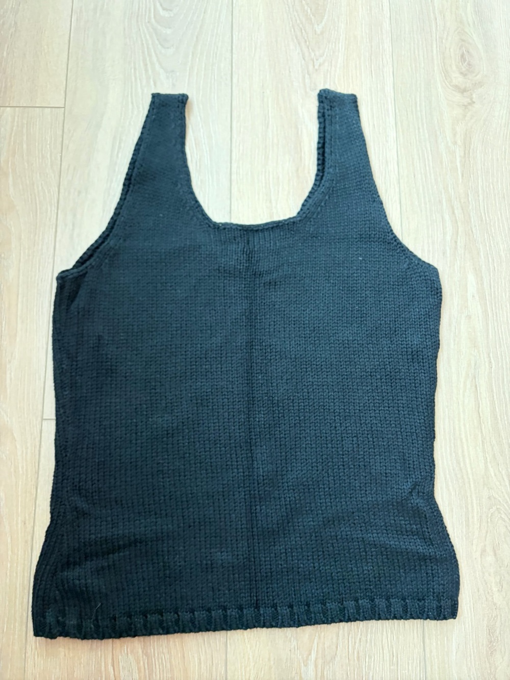 Black INC tank sweater size M